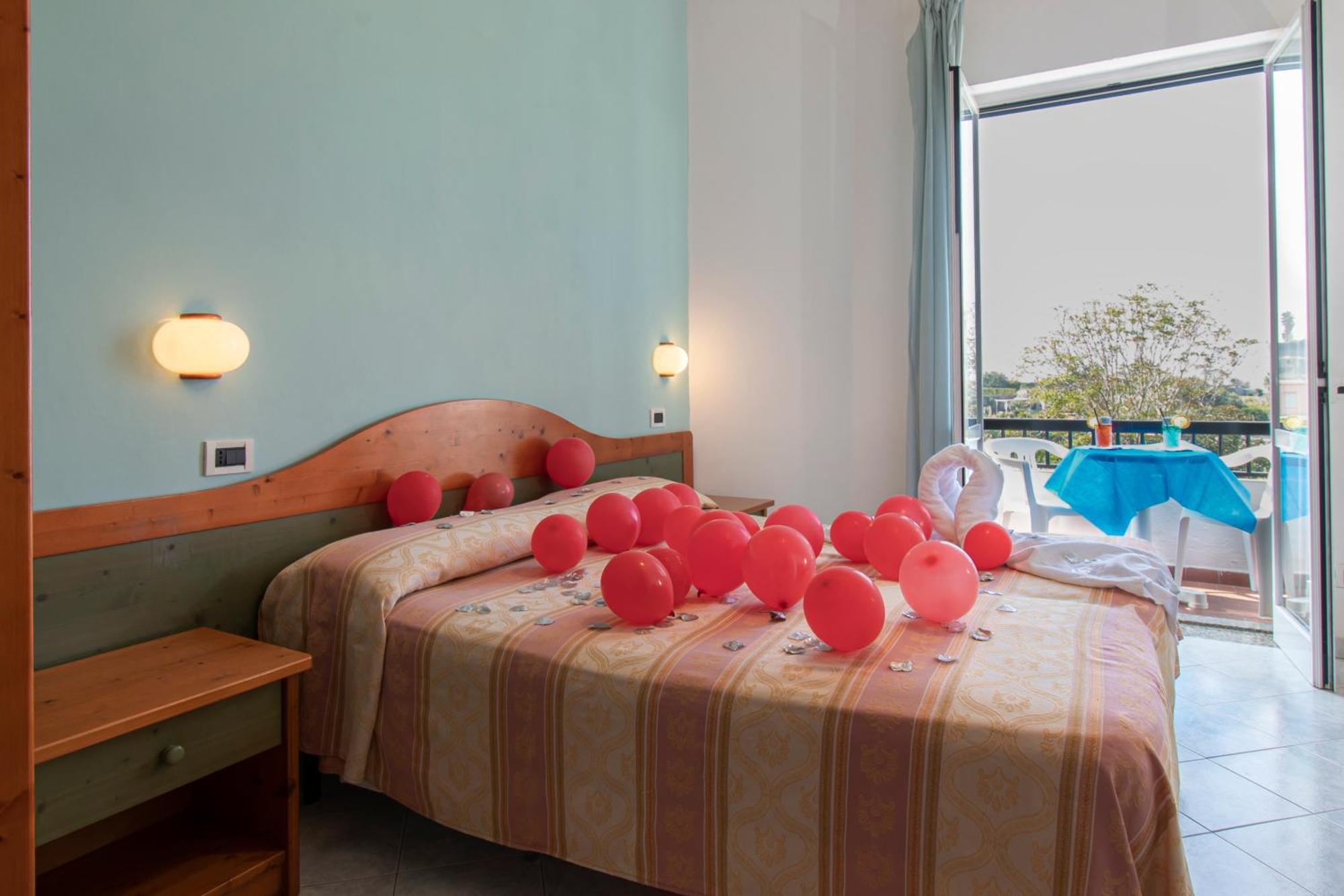 Victoria Park Resort อีสเกีย ภายนอก รูปภาพ