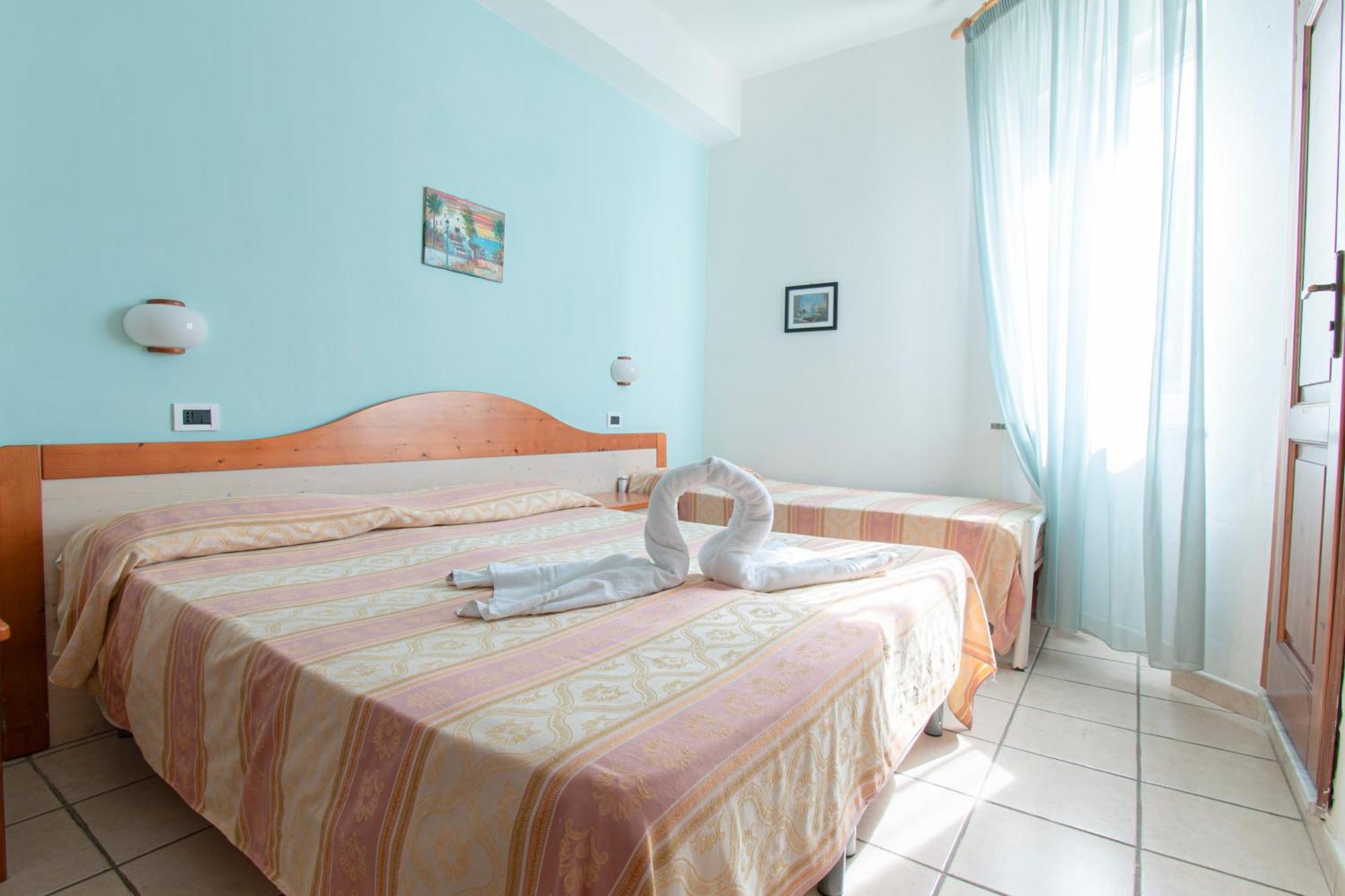 Victoria Park Resort อีสเกีย ภายนอก รูปภาพ